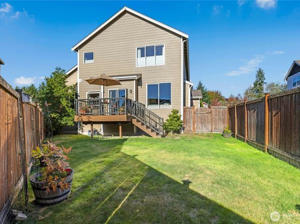 19663 Rosebud Place NE, Poulsbo WA 98370
