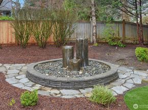 25711 SE 31st Place, Sammamish WA 98075