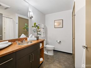 4422 Bagley Avenue N 216, Seattle WA 98103