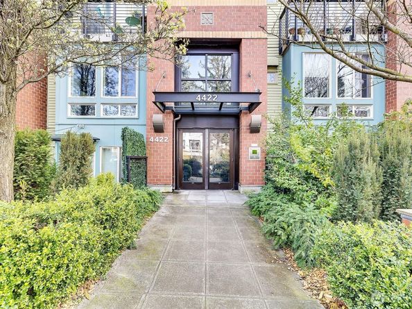 4422 Bagley Avenue N 216, Seattle WA 98103