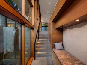 4445 140th Avenue NE, Bellevue WA 98005