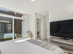 6313 9th Avenue NE A, Seattle WA 98115