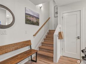 6313 9th Avenue NE A, Seattle WA 98115