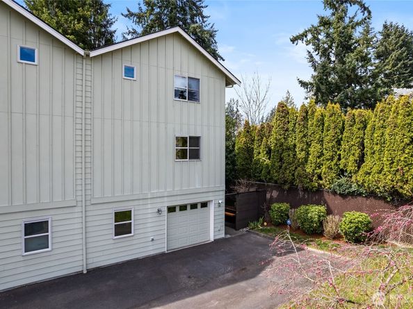 738 N 185th Street, Shoreline WA 98133
