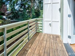 738 N 185th Street, Shoreline WA 98133