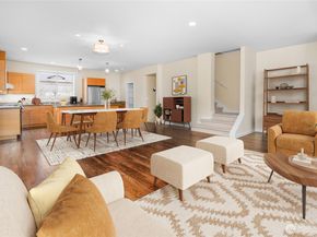 738 N 185th Street, Shoreline WA 98133