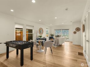 6007 Hazelwood Lane SE, Bellevue WA 98006