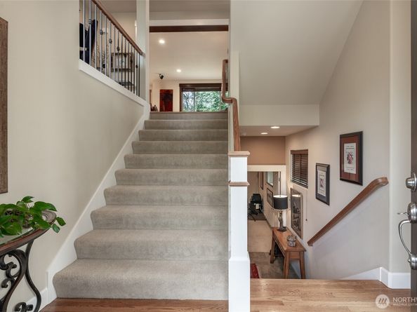 20229 134th Avenue NE, Woodinville WA 98072