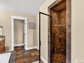 16430 SE 61st Place, Bellevue WA 98006