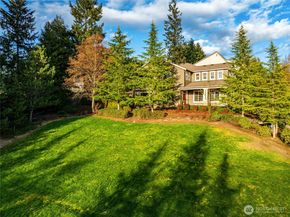 16430 SE 61st Place, Bellevue WA 98006