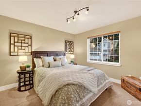 16430 SE 61st Place, Bellevue WA 98006