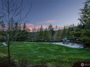 16430 SE 61st Place, Bellevue WA 98006