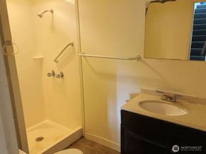 10231 Beacon Avenue S, Tukwila WA 98178
