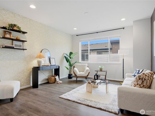 13145 S 83rd Lane 9.3, Seattle WA 98178