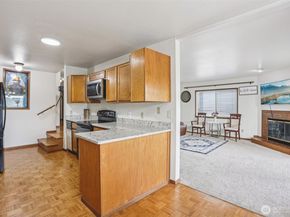 17440 NE 38th Street A201, Redmond WA 98052