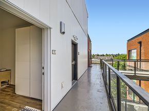 1601 N 45th Street 411, Seattle WA 98103