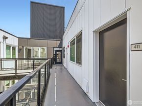 1601 N 45th Street 411, Seattle WA 98103