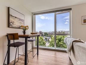 1601 N 45th Street 411, Seattle WA 98103