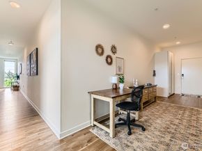1601 N 45th Street 411, Seattle WA 98103