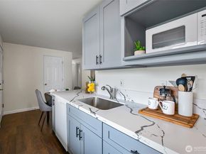 8526 8th Avenue W A, Everett WA 98204