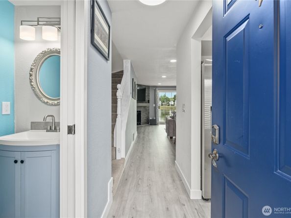 5736 S 238th Court E4, Kent WA 98032