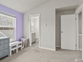 5736 S 238th Court E4, Kent WA 98032