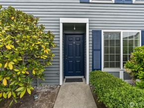 5736 S 238th Court E4, Kent WA 98032