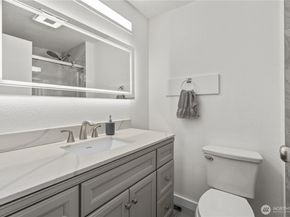 5736 S 238th Court E4, Kent WA 98032