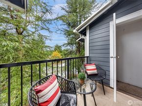 14002 NE 181st Place A302, Woodinville WA 98072