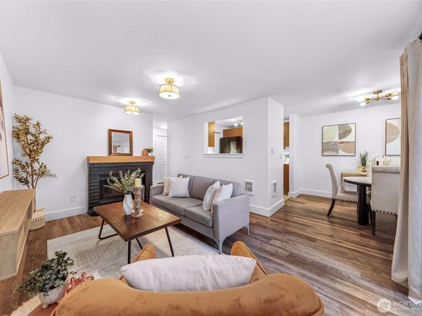 14002 NE 181st Place A302, Woodinville WA 98072
