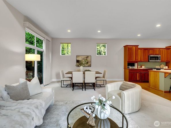 2401 132nd Avenue SE, Bellevue WA 98005