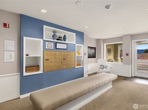 4133 224th Lane SE 213, Issaquah WA 98029