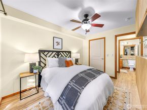 3015 SW Avalon Way 106, Seattle WA 98126