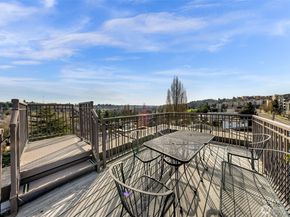 3015 SW Avalon Way 106, Seattle WA 98126