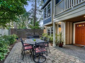 11740 Burke Avenue N, Seattle WA 98133