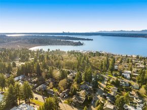 10618 NE 54th Lane, Kirkland WA 98033