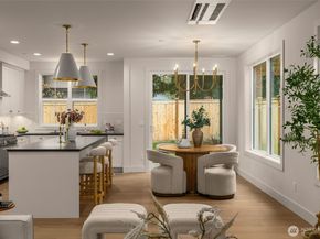 10618 NE 54th Lane, Kirkland WA 98033