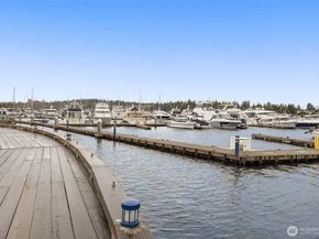 10618 NE 54th Lane, Kirkland WA 98033