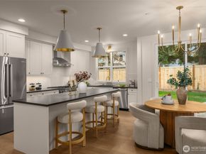 10618 NE 54th Lane, Kirkland WA 98033