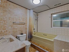 2207 Bremerton Avenue NE, Renton WA 98059