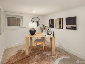 2139 N 62nd Street, Seattle WA 98103