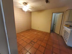 913  Highwoods Trail , Fort Worth Texas 76112