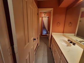 913  Highwoods Trail , Fort Worth Texas 76112
