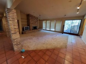 913  Highwoods Trail , Fort Worth Texas 76112