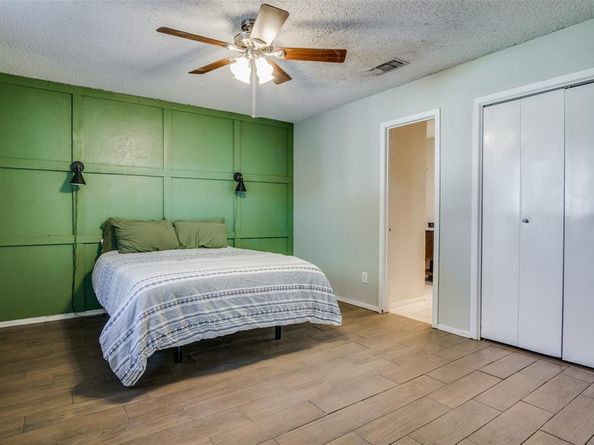 1628  Edge Hill Road , Benbrook Texas 76126