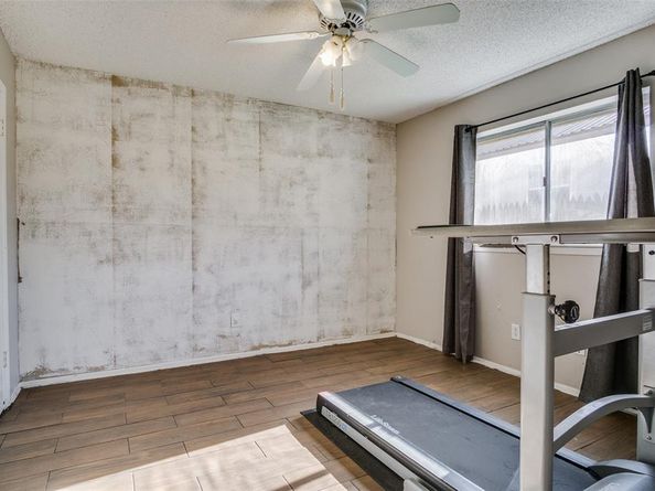 1628  Edge Hill Road , Benbrook Texas 76126