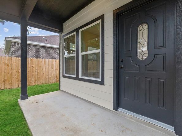 3313  Collin Street , Fort Worth Texas 76119