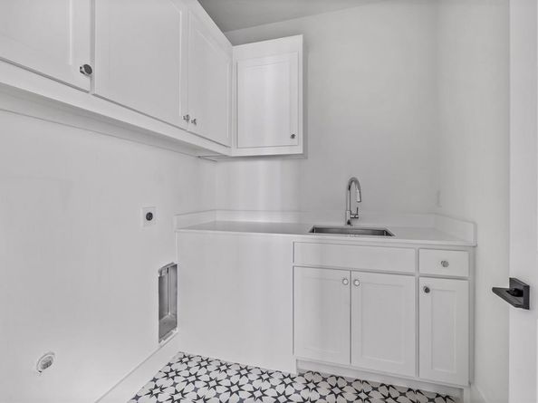 8910  Daytonia Avenue , Dallas Texas 75218