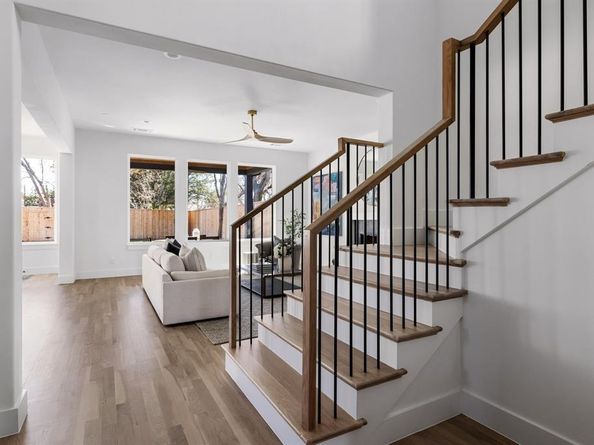 8910  Daytonia Avenue , Dallas Texas 75218