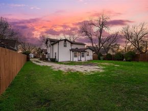 909 W E Avenue E, Garland Texas 75040